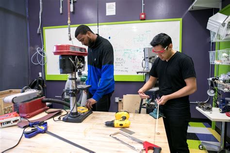 Stanford Makerspaces 